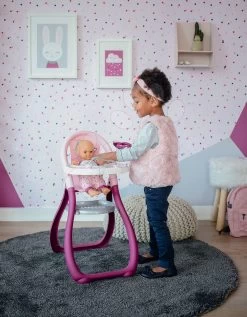 Minikiss Smoby Puppenset 27 Cm Wiege Esszimmerstuhl Mit Karussell Und Tiefem Puppenwagen (56 Cm Griff) Ab 18 Monaten 38 Minikiss Smoby Puppenset 27 Cm Wiege Esszimmerstuhl Mit Karussell Und Tiefem Puppenwagen (56 Cm Griff) Ab 18 Monaten -Smoby 220342 c smoby jedalenska stolicka 10