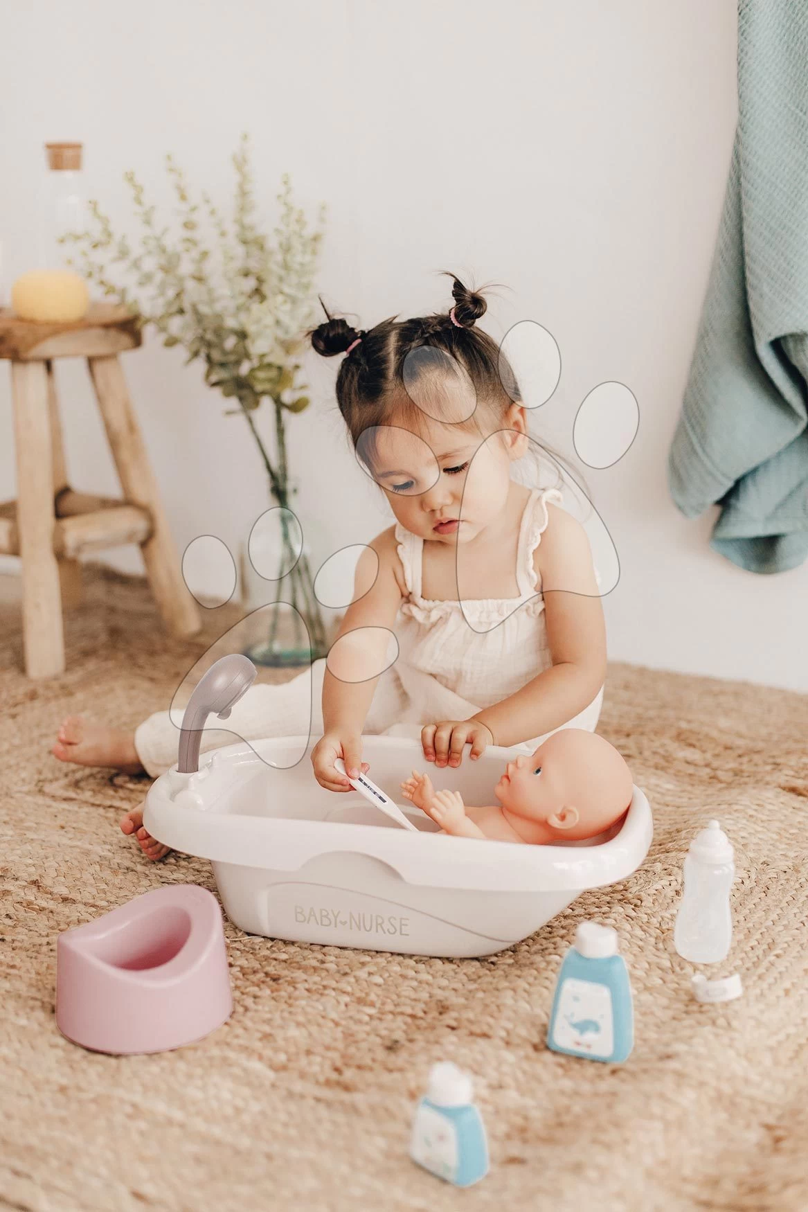 Badewanne Mit Töpfchen Bath Set Natur D'Amour Baby Nurse Smoby Mit Kosmetik Und 8 Zubehörteilen Für Eine 42 Cm Große Puppe SM220366 5 Badewanne Mit Töpfchen Bath Set Natur D'Amour Baby Nurse Smoby Mit Kosmetik Und 8 Zubehörteilen Für Eine 42 Cm Große Puppe SM220366 – Bild 5