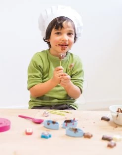 Spiel-Kochbuch Chef Smoby Schokoladenfabrik Mit Rezepten Und Einer Form Zur Herstellung Von Pralinen Ab 5 Jahren 30 Spiel-Kochbuch Chef Smoby Schokoladenfabrik Mit Rezepten Und Einer Form Zur Herstellung Von Pralinen Ab 5 Jahren -Smoby 312102 g smoby hrava kucharka
