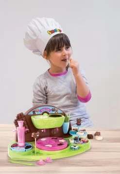 Spiel-Kochbuch Chef Smoby Schokoladenfabrik Mit Rezepten Und Einer Form Zur Herstellung Von Pralinen Ab 5 Jahren 33 Spiel-Kochbuch Chef Smoby Schokoladenfabrik Mit Rezepten Und Einer Form Zur Herstellung Von Pralinen Ab 5 Jahren -Smoby 312102 n smoby hrava kucharka