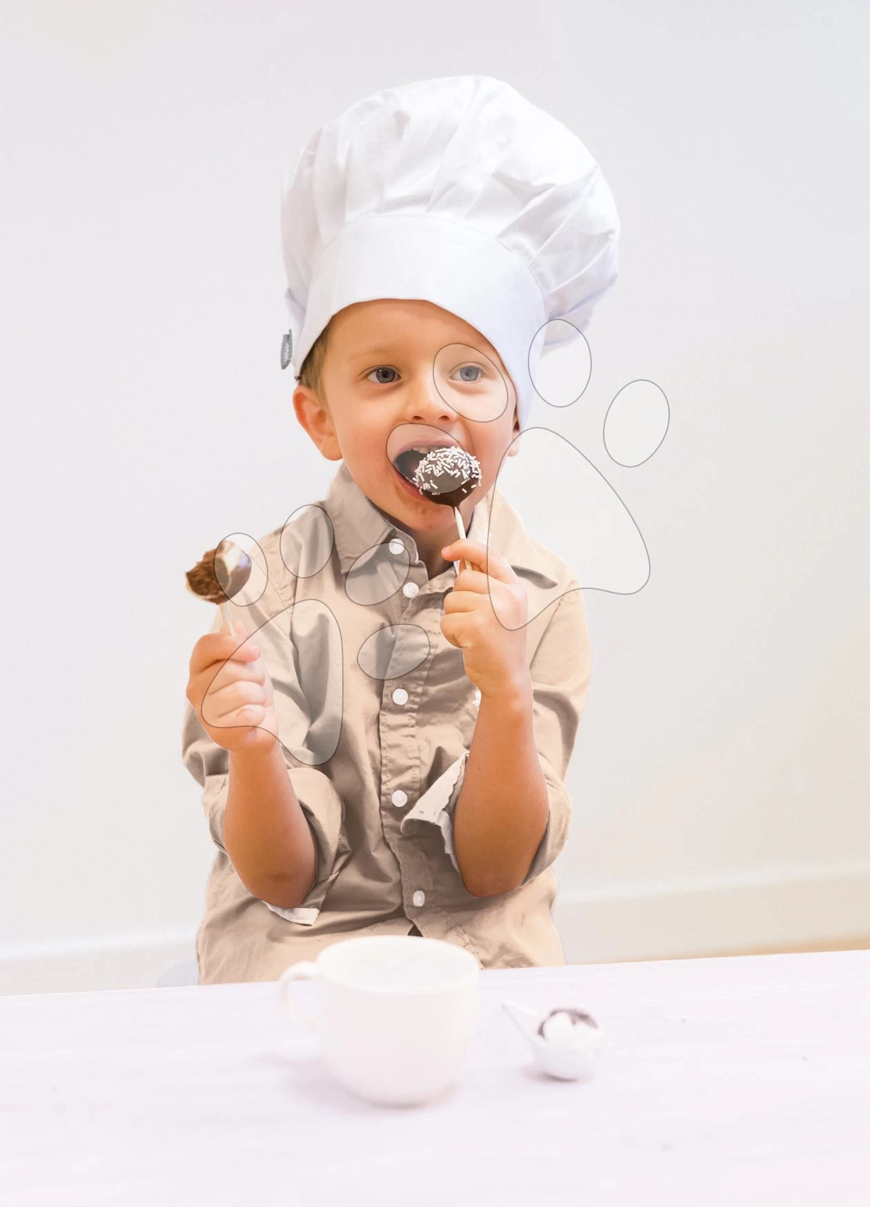 Spiel-Kochbuch Mit Rezepten Und Formen Von Chef Cake Pops Factory Smoby Und Herstellung Von Lutschern Und Pralinen Mit Zubehör Ab 5 Jahren SM312115 4 Spiel-Kochbuch Mit Rezepten Und Formen Von Chef Cake Pops Factory Smoby Und Herstellung Von Lutschern Und Pralinen Mit Zubehör Ab 5 Jahren SM312115 – Bild 4