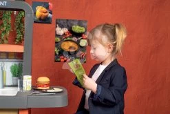 Restaurant Mit Elektronischer Küche Kids Restaurant Smoby Mit Fließendem Wasser Und Einer Funktionsfähigen Kasse Mit Kaffeemaschine Und Einer 101 Cm Hohen Esstheke -Smoby 312304 q smoby kuchynka