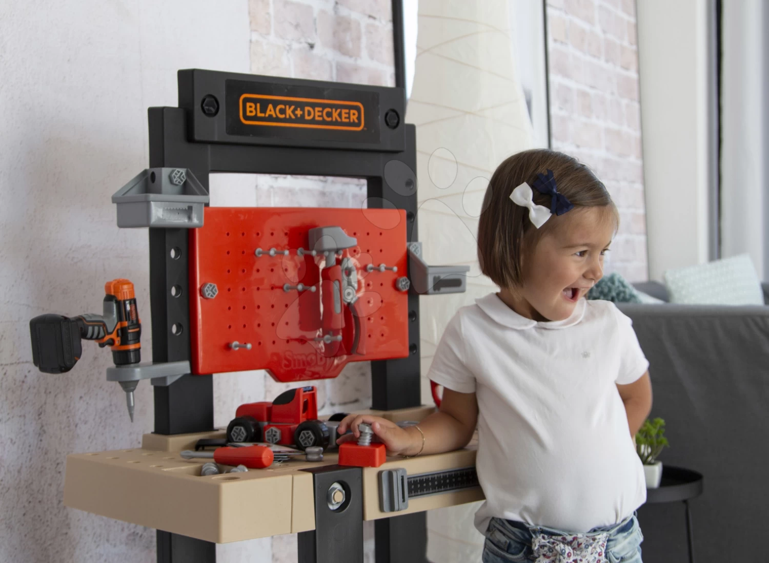Black + Decker Smoby-Arbeitswerkstatt Mit Bohrmaschine Und Spielzeugauto Mit 92 Teiligem Zubehör 16 Black + Decker Smoby-Arbeitswerkstatt Mit Bohrmaschine Und Spielzeugauto Mit 92 Teiligem Zubehör – Bild 16