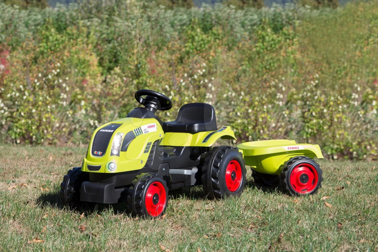 Trettraktor-Set Claas Farmer XL Mit Anhänger Smoby Und Eine Schubkarre Mit Dem Rasenmäher Und Einer Gartenkarre 14 Trettraktor-Set Claas Farmer XL Mit Anhänger Smoby Und Eine Schubkarre Mit Dem Rasenmäher Und Einer Gartenkarre – Bild 14