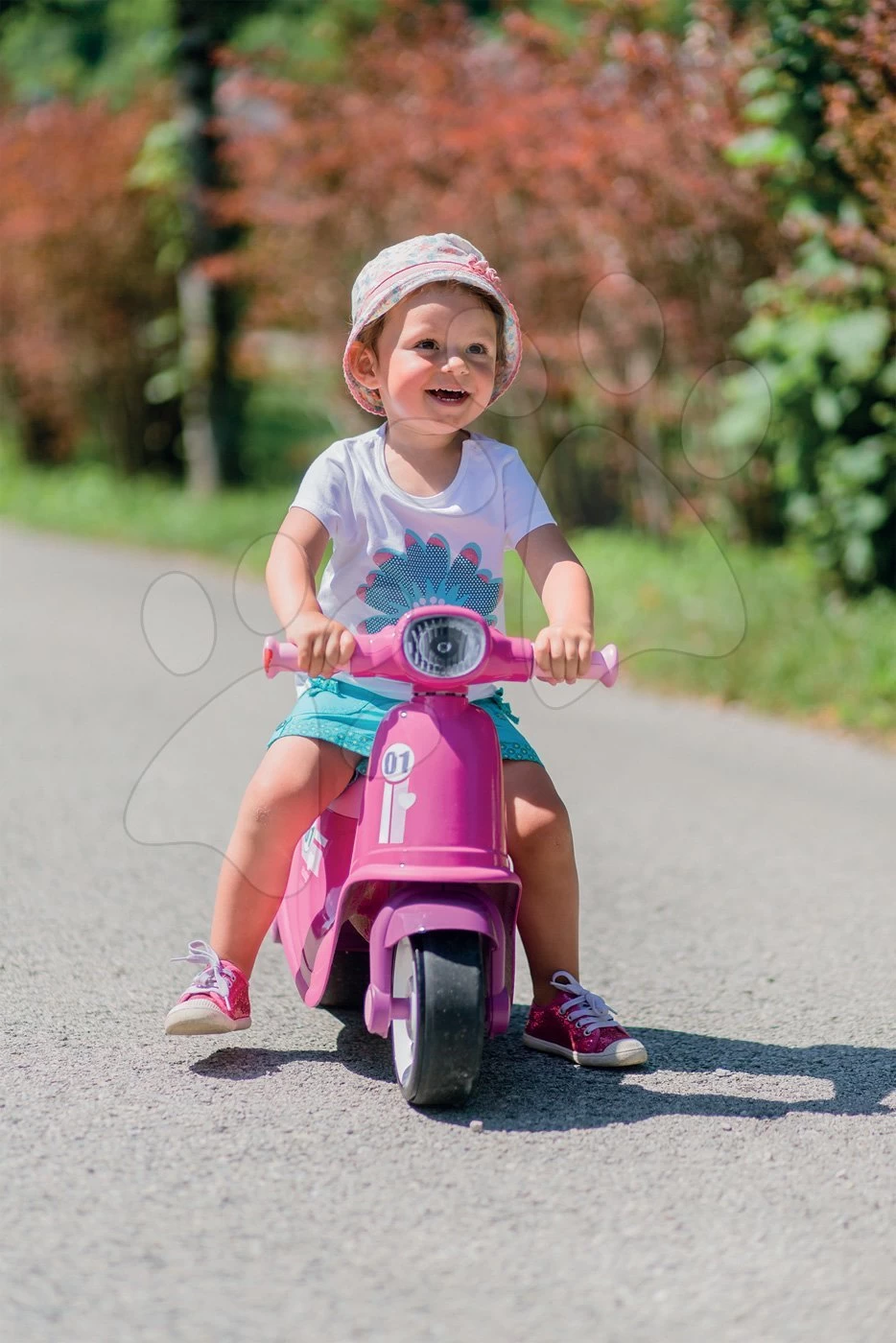 Rutscher-Set Scooter Pink Smoby Mit Gummirädern Und Waffeleisen Mit Mixer, Kaffeemaschine Und Waffeln Mit 28 Zubehörteilen Ab 18 Mon 3 Rutscher-Set Scooter Pink Smoby Mit Gummirädern Und Waffeleisen Mit Mixer, Kaffeemaschine Und Waffeln Mit 28 Zubehörteilen Ab 18 Mon – Bild 3