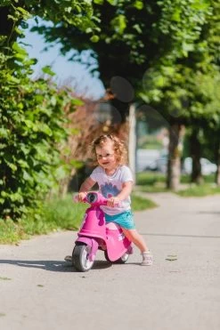 Rutscher-Set Scooter Pink Smoby Mit Gummirädern Und Küche French Cuisine 3-teilig Mit 25 Zubehörteilen Ab 18 Monaten 33 Rutscher-Set Scooter Pink Smoby Mit Gummirädern Und Küche French Cuisine 3-teilig Mit 25 Zubehörteilen Ab 18 Monaten -Smoby 721002 i smoby odrazadlo 8