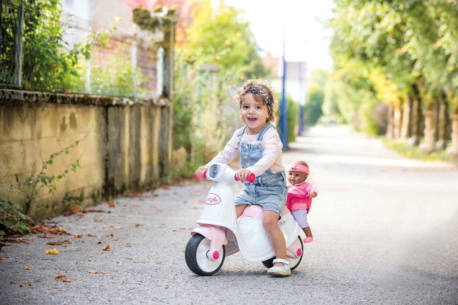 Laufrad Mottorad Mit Dem Körbchen Corolle Scooter Smoby Mit Gummirädern Stauraum Und Mechanischem Schlüssel Ab 18 Monaten 1 Laufrad Mottorad Mit Dem Körbchen Corolle Scooter Smoby Mit Gummirädern Stauraum Und Mechanischem Schlüssel Ab 18 Monaten