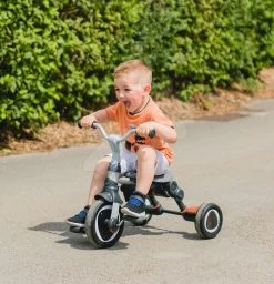 Dreirad Und Kinderwagen Faltbar Evolutive Robin Trike Smoby Mit Klappbarer Rückenlehne Und Leisen Rädern Ab 6 Monaten -Smoby 741300 j smoby trojkolka