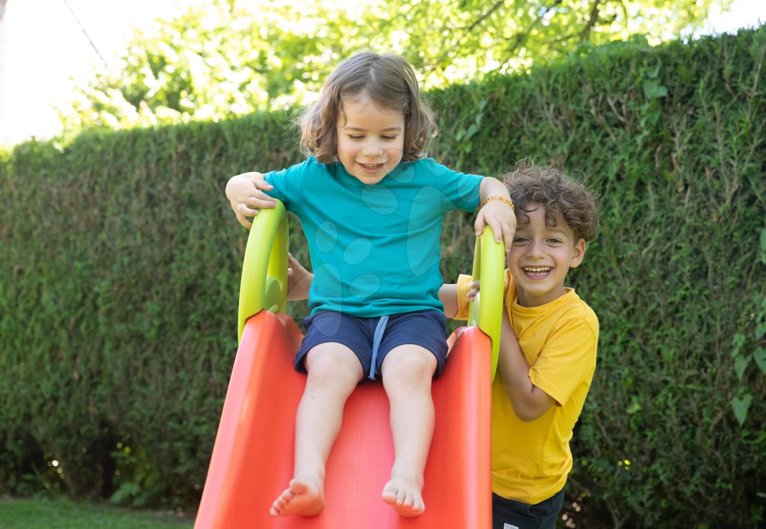 Rutschenset Toboggan Funny Smoby Länge 200 Cm Und Picknicktisch Mit Zwei Stühlen KidChair Red Ab 24 Monaten 2 Rutschenset Toboggan Funny Smoby Länge 200 Cm Und Picknicktisch Mit Zwei Stühlen KidChair Red Ab 24 Monaten – Bild 2