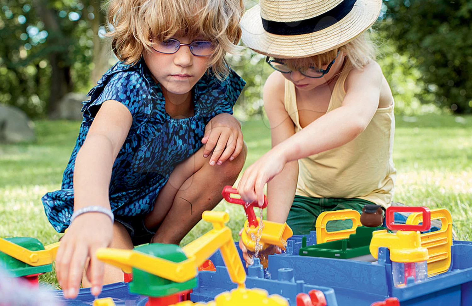 Rutschenset Toboggan Super Megagliss 2in1 Smoby Und Die Wasserbahn Aquaplay 'n Go Im Koffer Mit Damm 8 Rutschenset Toboggan Super Megagliss 2in1 Smoby Und Die Wasserbahn Aquaplay 'n Go Im Koffer Mit Damm – Bild 8